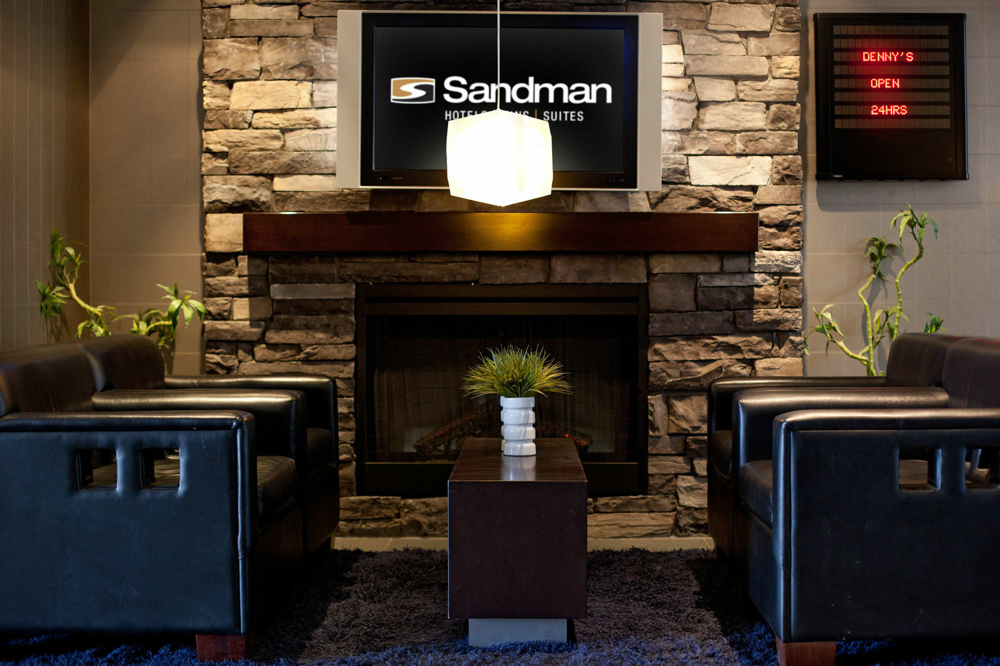 Sandman Hotel & Suites Calgary West Exterior foto